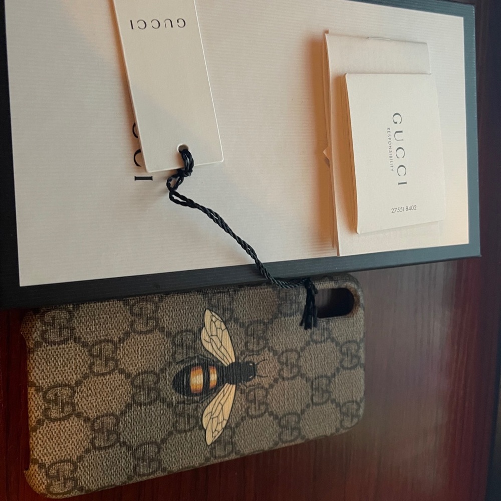 Gucci Bee design IPhone X phone case